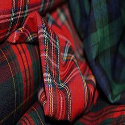 Scottish Tartan Fabric Surprise Box 10 x 1 Meter
